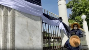 ศูนย์ศิลปาชีพบางไทร 