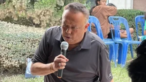 นายกแป้น