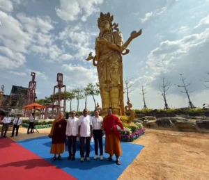 อารัฟไนลัค